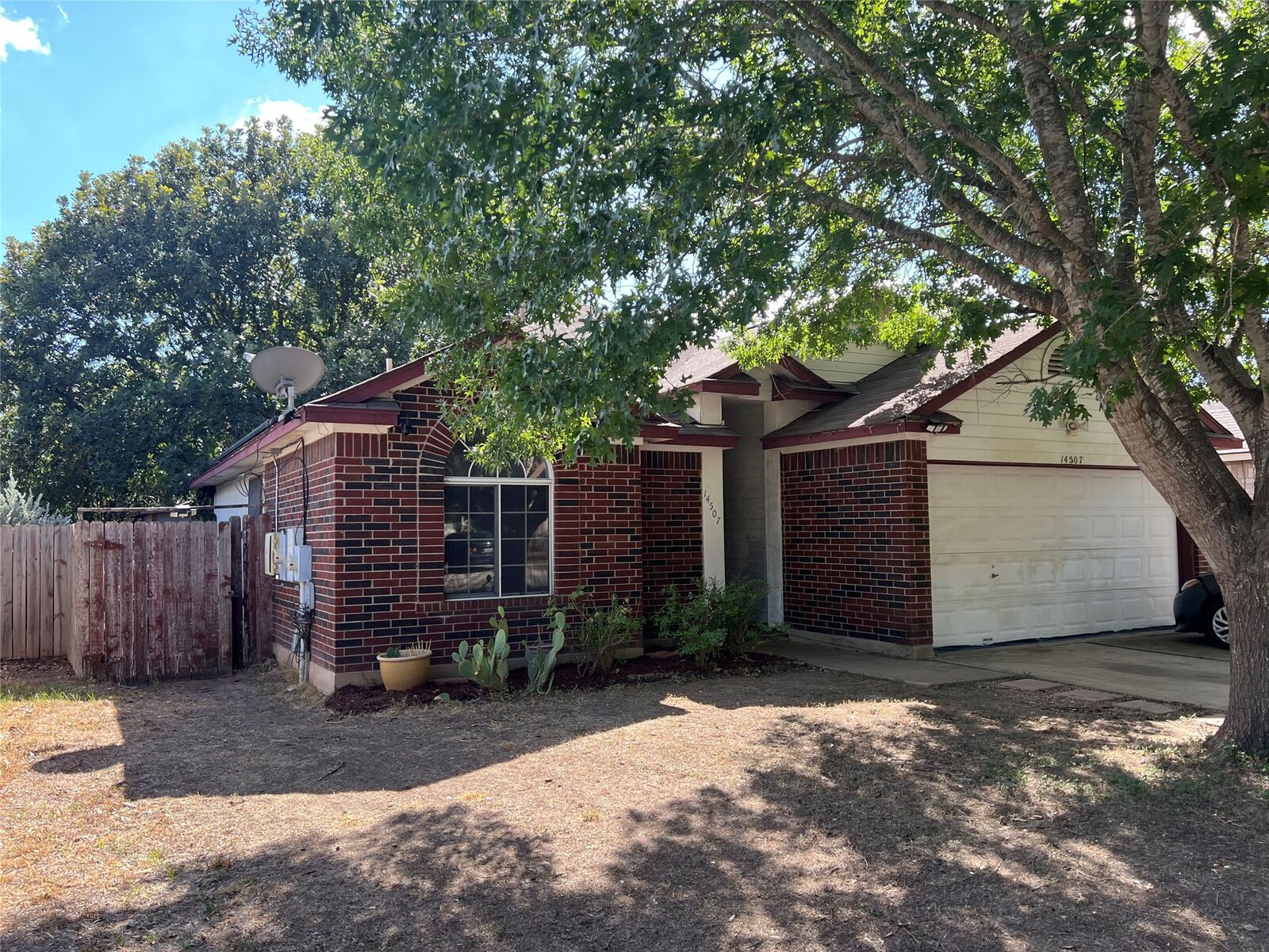 Property Photo: 14507 Oliphant Street TX 78725