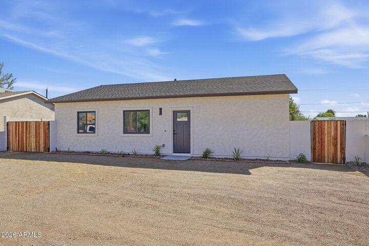 Property Photo:  1932 W Gregory Street  AZ 85120 