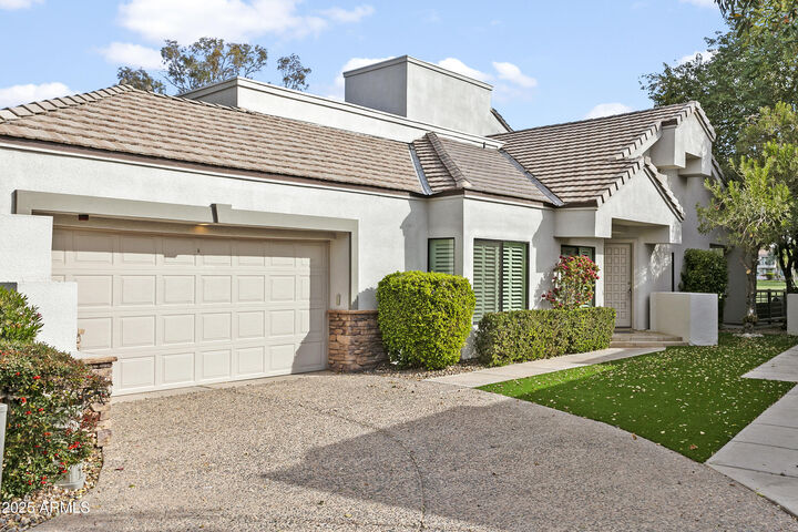 Property Photo: 7272 E Gainey Ranch Road 21 AZ 85258