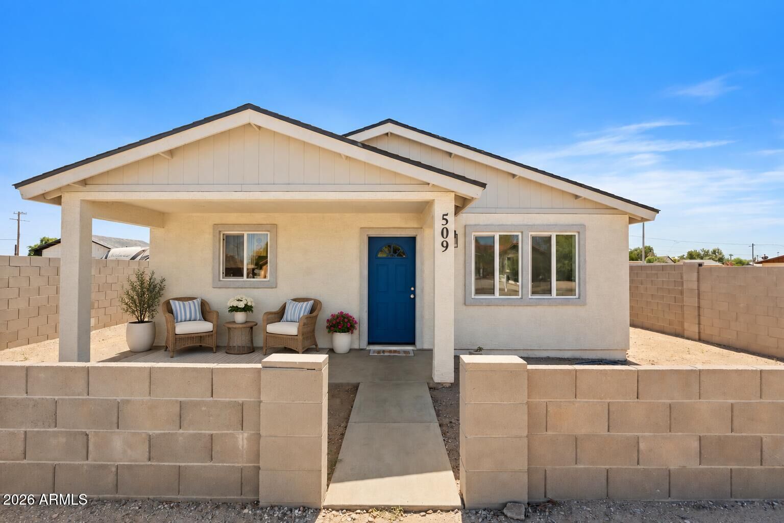 Property Photo:  509 E Centre Avenue  AZ 85326 