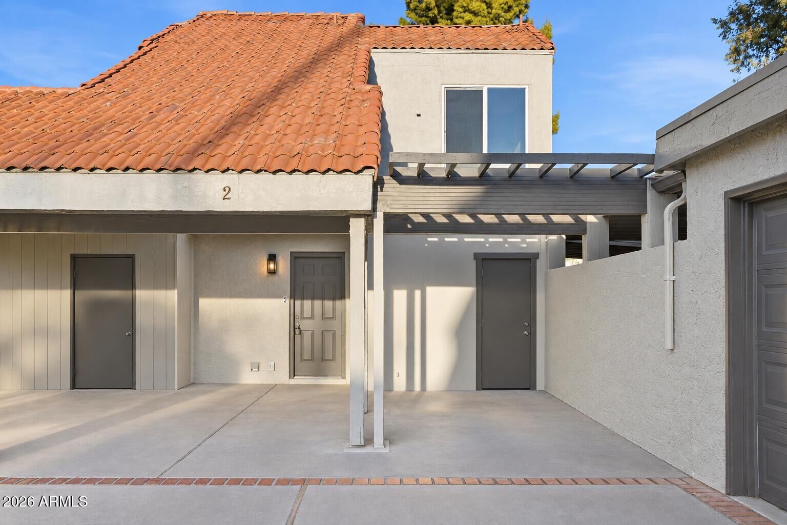 Property Photo: 2416 W Caribbean Lane 2 AZ 85023