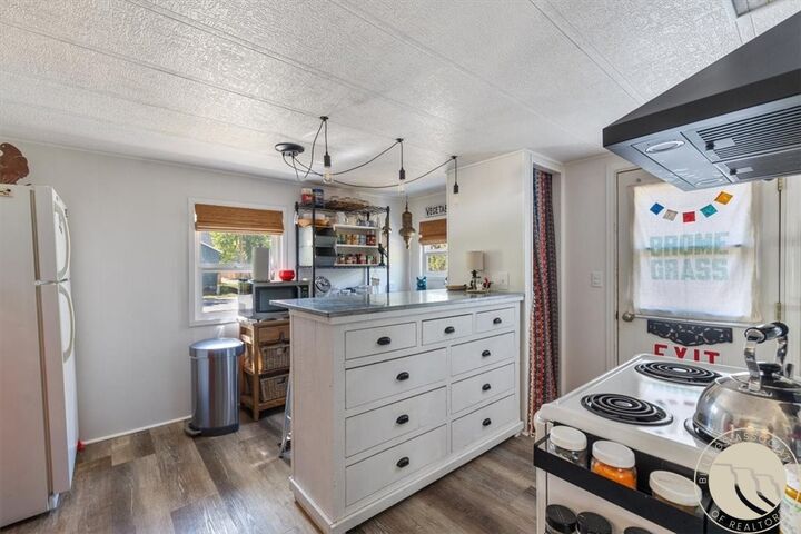 Property Photo:  205 W School Street  MT 59001 