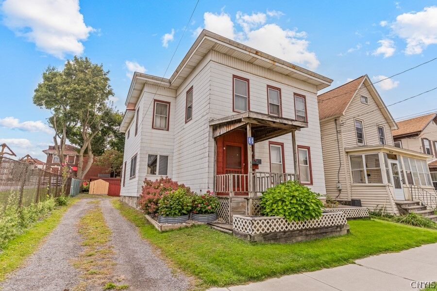 Property Photo:  60 E North St  NY 13357 