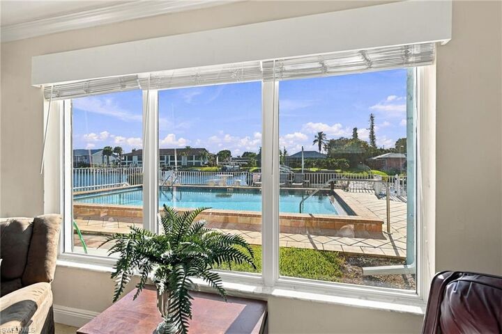 Property Photo:  4707 SE 5th Ave 101  FL 33904 