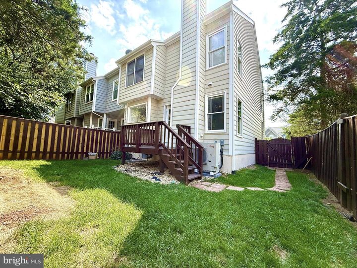 Property Photo:  21780 Canfield Terrace  VA 20164 