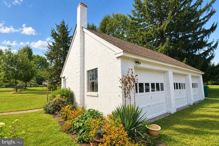 Property Photo:  5553 Swamp Road  PA 18923 