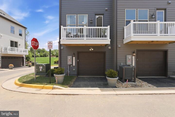 Property Photo:  14098 Onyx Street  VA 22193 
