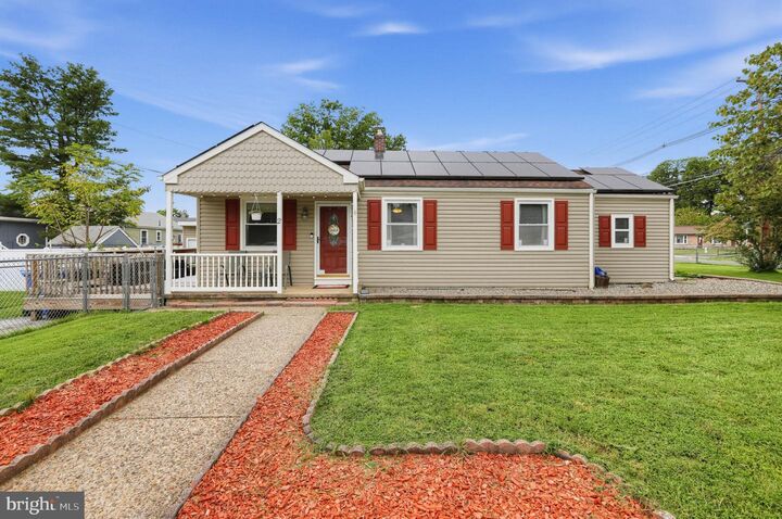 Property Photo:  2 Lynn Drive  NJ 08096 