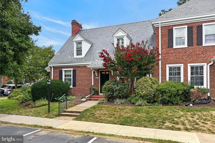 Property Photo:  4626 34th Street S  VA 22206 