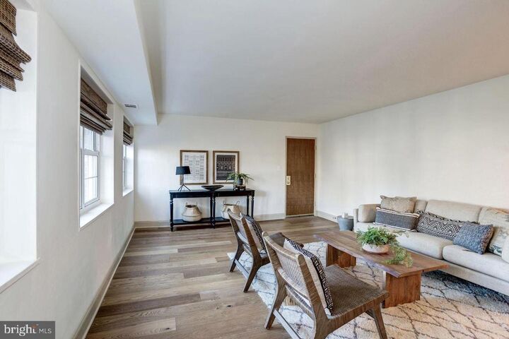Property Photo:  1336 N Ode Street 1  VA 22209 