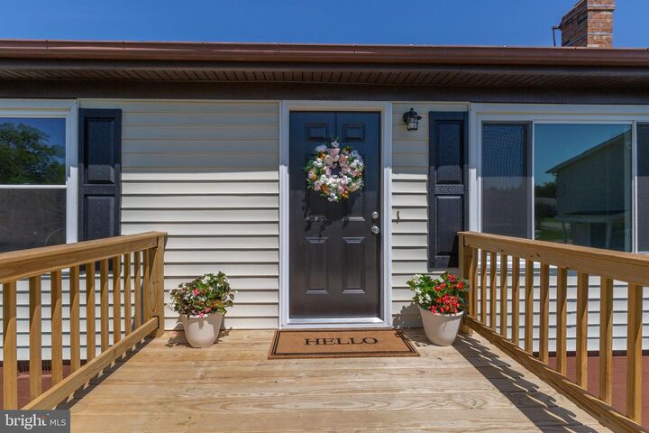 Property Photo: 6732 Forbes Place W VA 22712