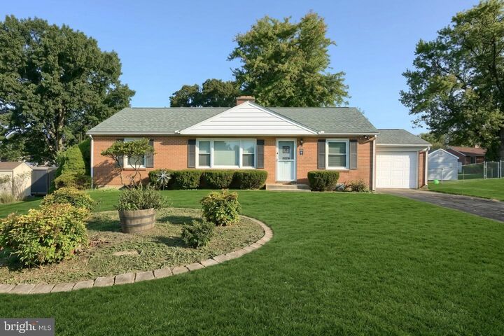Property Photo: 1767 San Gabriel Drive PA 17406
