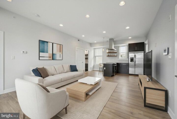 Property Photo:  714 N Chadwick Street 24 6  PA 19130 