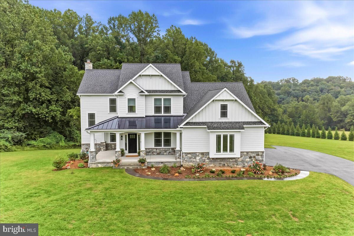 Property Photo: 1371 State Road PA 19352
