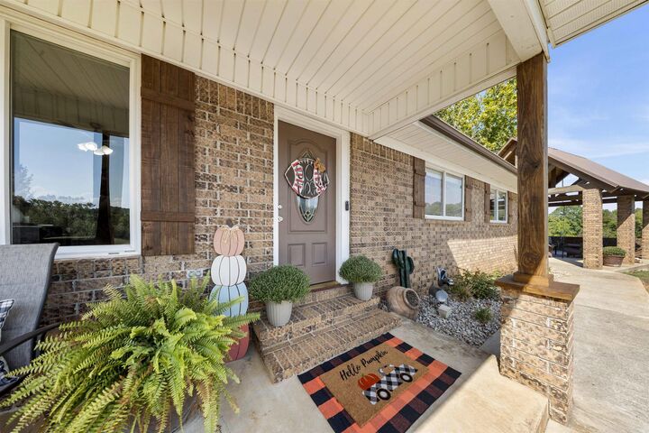 Property Photo: 17928 Cathcart Road AR 72019