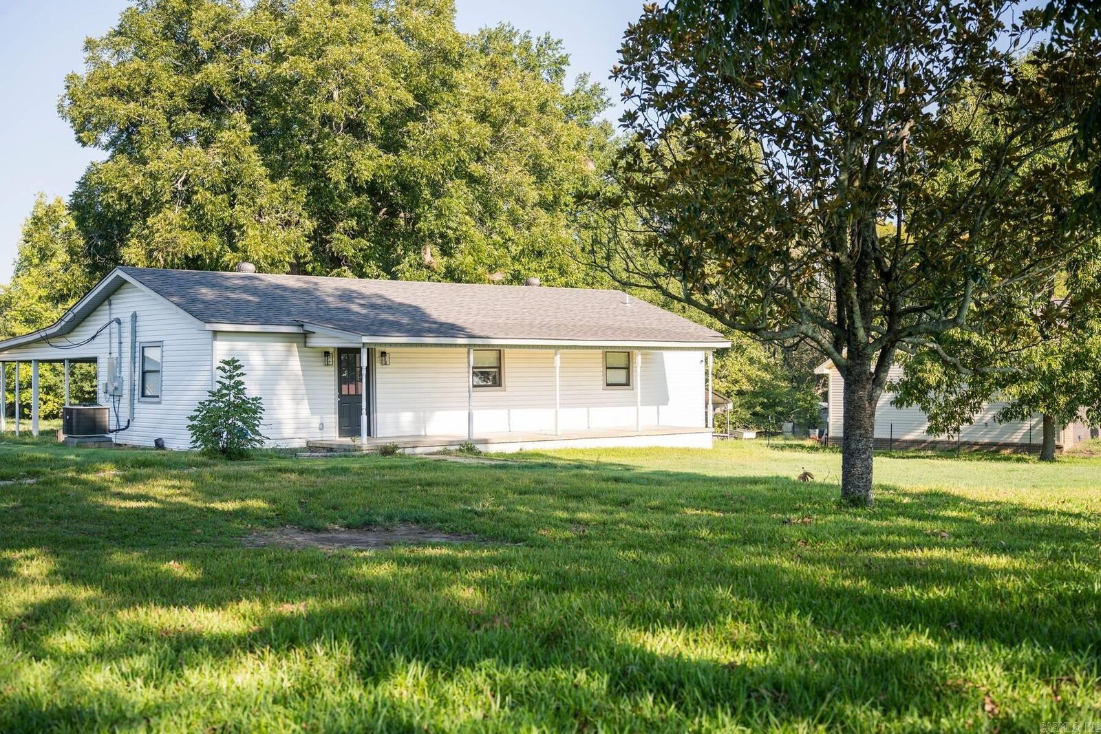 Property Photo:  1250 Peyton St  AR 72176 