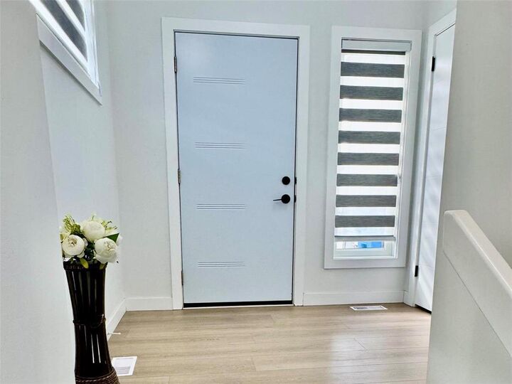 Property Photo:  74 Red Pine Drive  MB R4A 0E9 