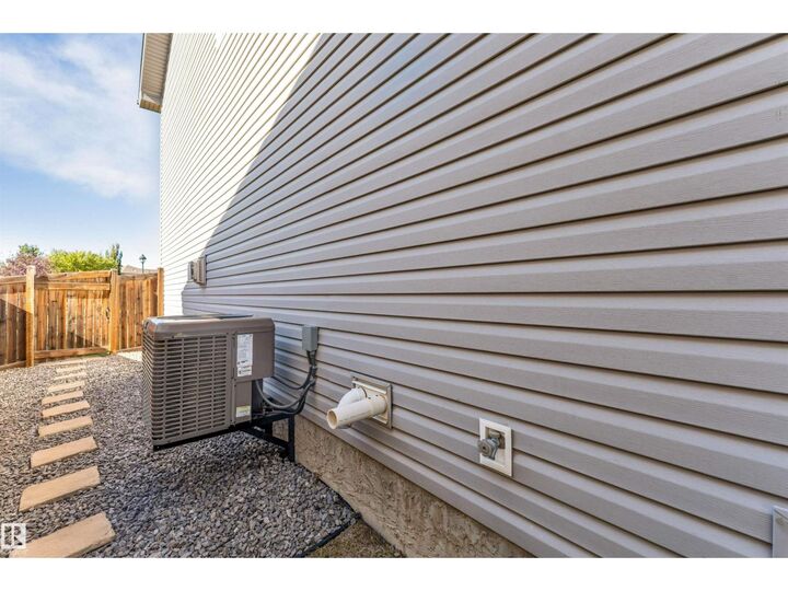 Property Photo:  3662 13 St NW NW  AB T5T 0J5 