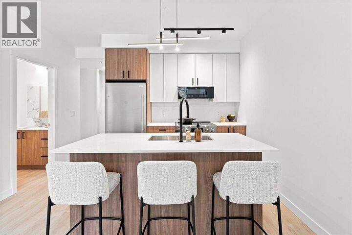 Property Photo:  1655 Aberdeen Drive 109  BC V1S 0C6 