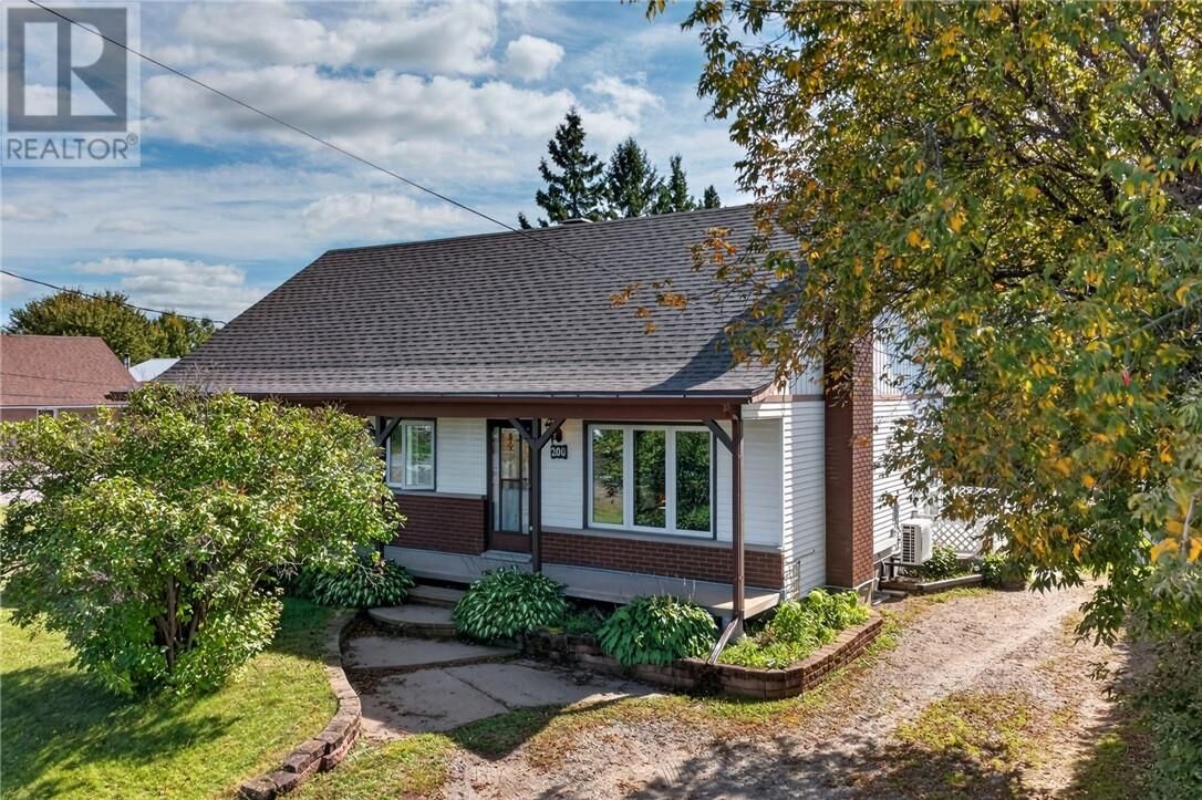 Property Photo:  200 Main Street  ON P0M 1L0 
