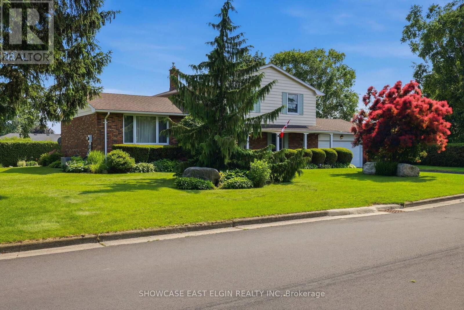 Property Photo: 10 Moore Avenue ON N5H 2W8