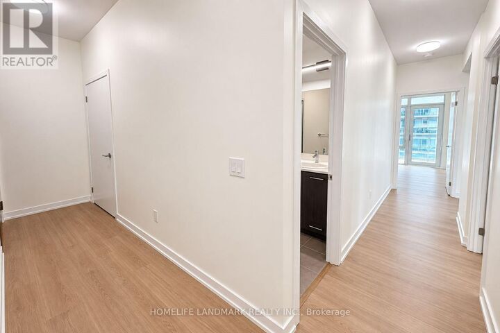Property Photo: 360 Square One Drive 805 ON L5B 0G7