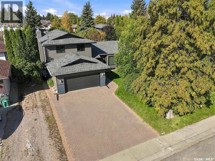 Property Photo:  139 Neusch Crescent  SK S7K 7V4 