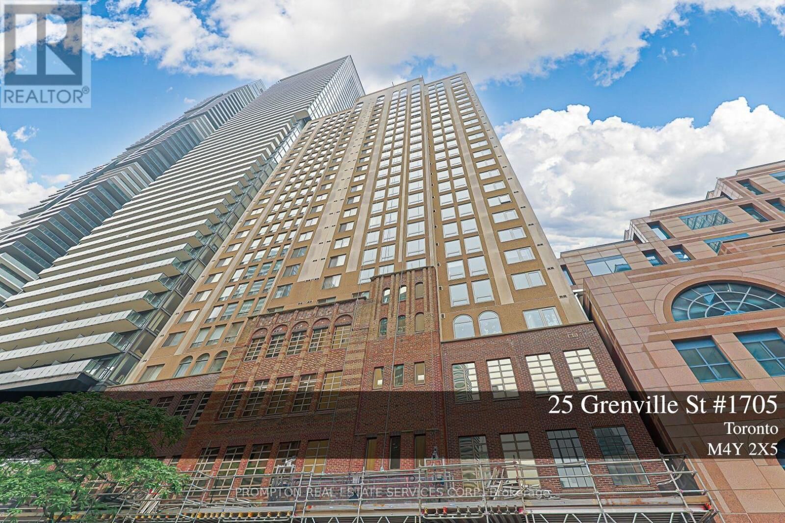 Property Photo: 25 Grenville Street 1705 ON M4Y 2X5