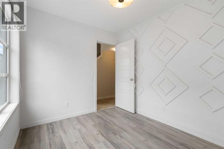 Property Photo: 506 Evansridge Park Northwest AB T3P 0N7