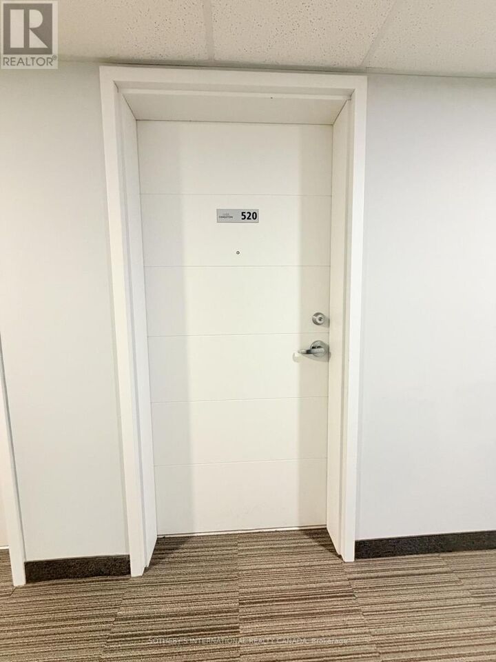 Property Photo:  652 Princess Street 520  ON K7L 1E5 