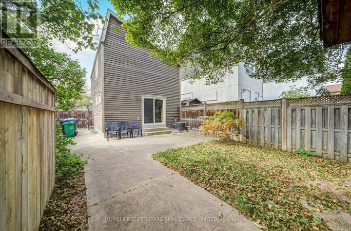 Property Photo: 50 Hoskins Square ON L6S 2N6