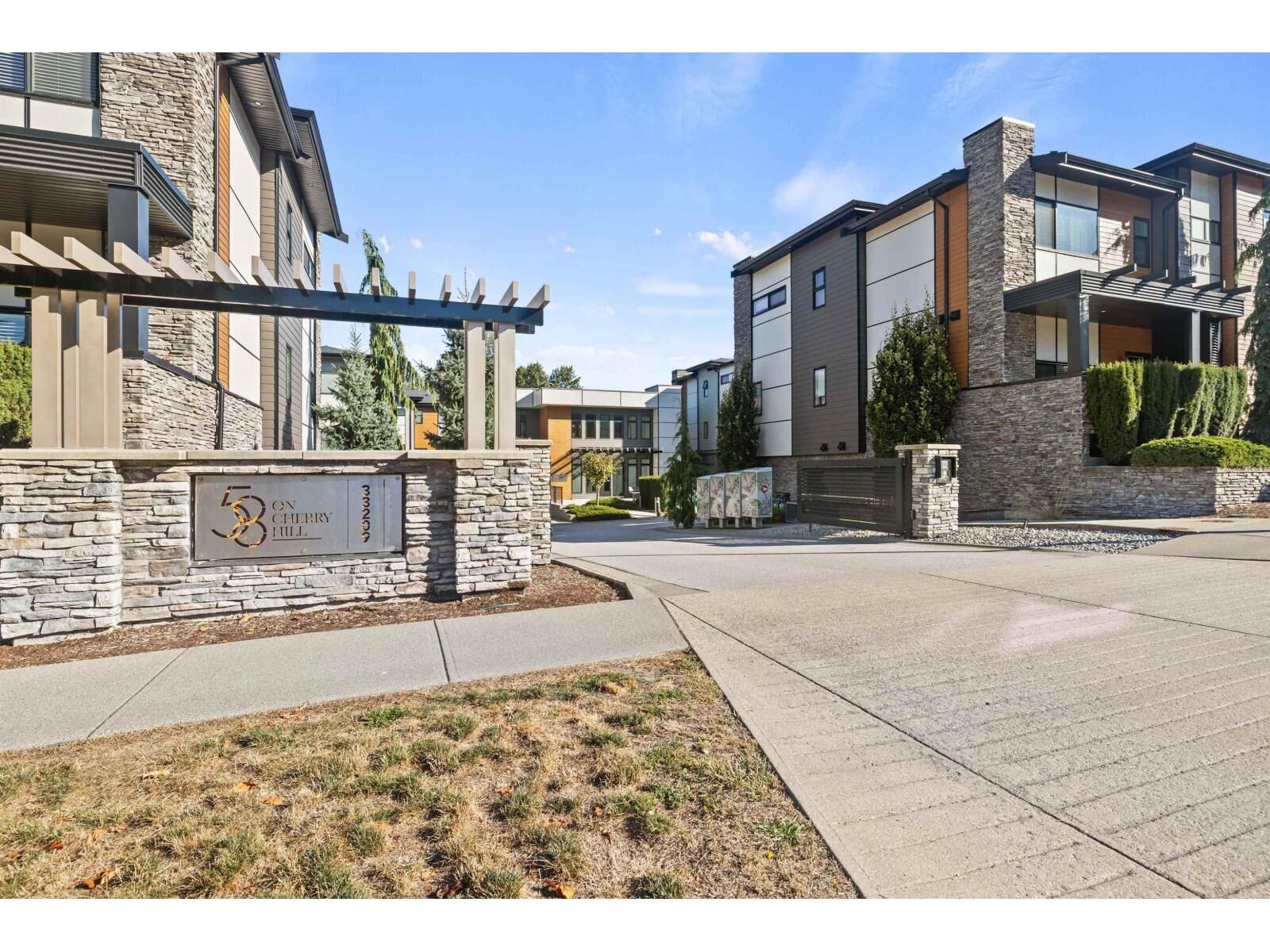 Property Photo: 33209 Cherry Avenue 11 BC V2V 0G8