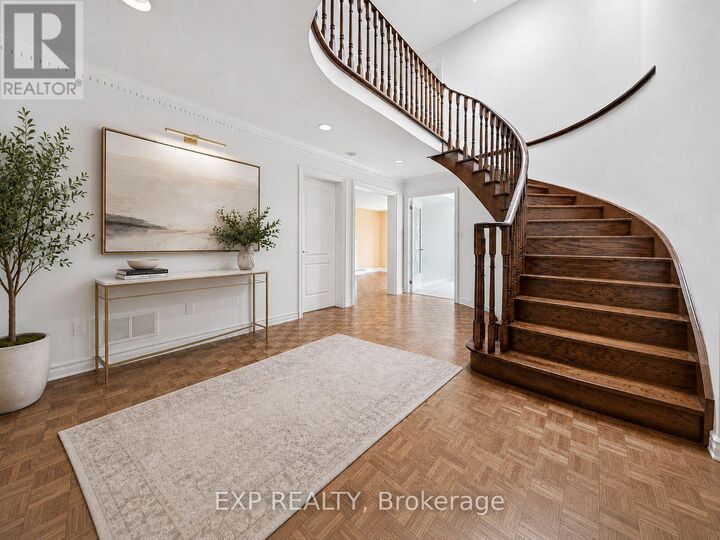 Property Photo:  19 Springbrook Drive  ON L4B 3R9 