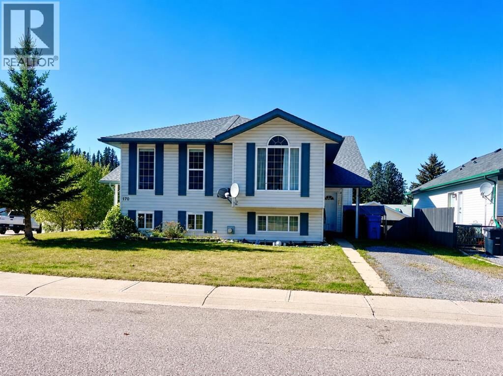 Property Photo: 168 Sitar Crescent AB T7V 1S7