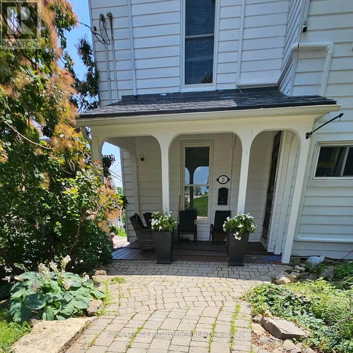 Property Photo:  21 Pine Street  ON K6V 1E9 