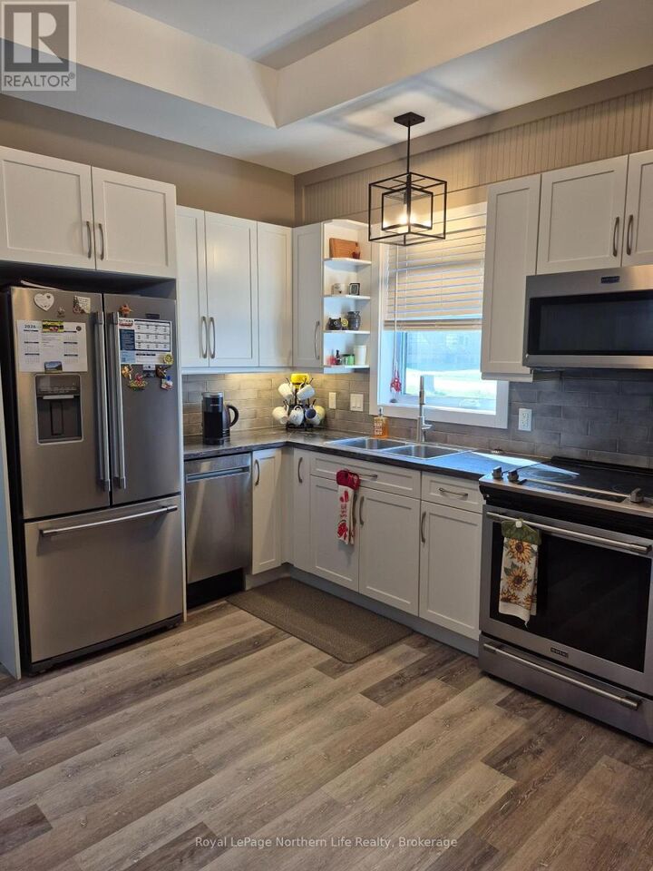 Property Photo:  329 Poplar Street  ON P0H 1V0 
