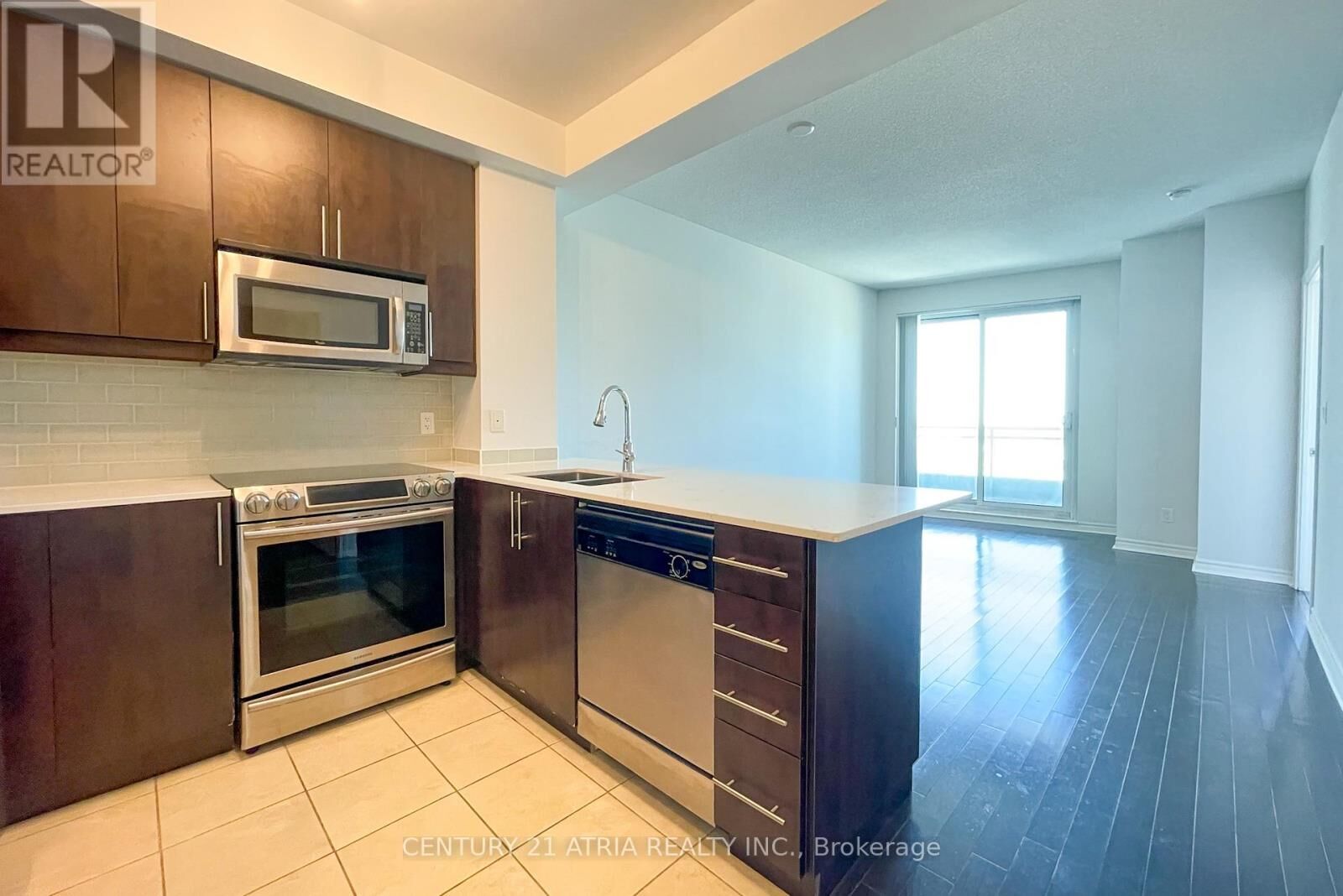 Property Photo: 18 Holmes Avenue 1907 ON M2N 0E1