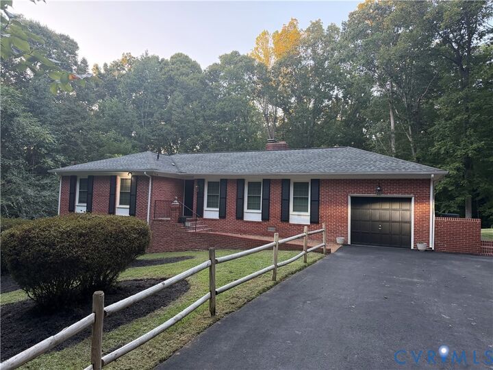 Property Photo: 202 Princess Lane VA 23188