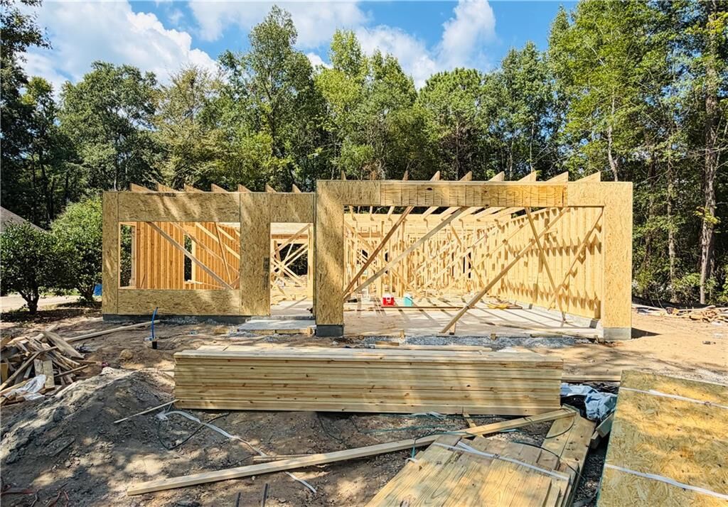 Property Photo: 10 Lee Rd 2185 AL 36870