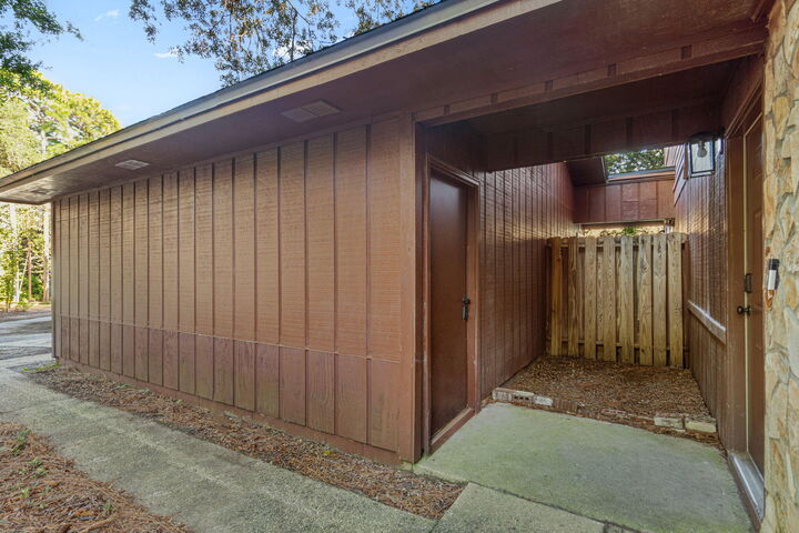 Property Photo: 32 7th Avenue Unit 127 FL 32579