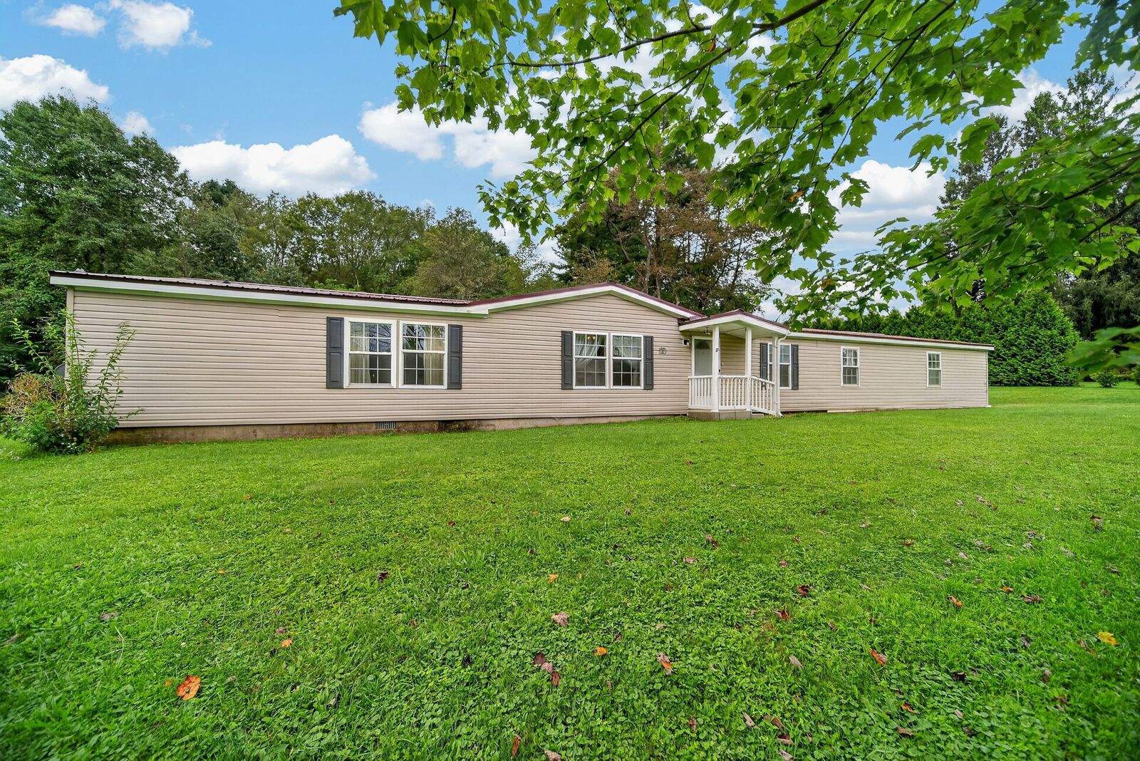 Property Photo:  32 Murray Street  PA 16438 