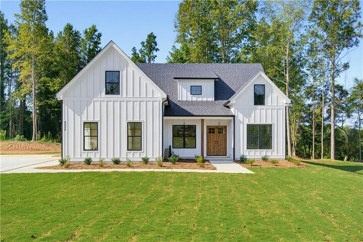 Property Photo: 4825 Price Road GA 30506
