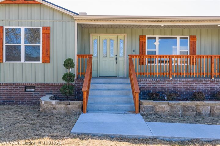 Property Photo:  419 Rhynes Way  AR 72956 