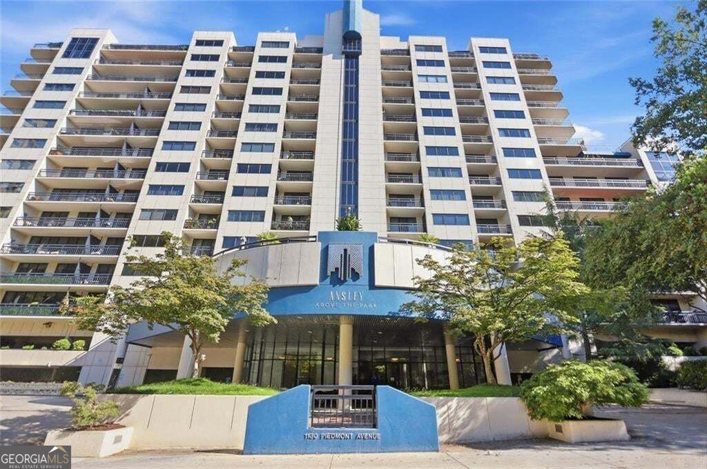 Property Photo:  1130 Piedmont Avenue NE 505  GA 30309 