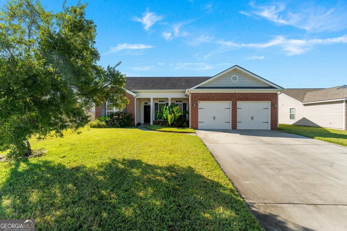 Property Photo: 3 Bay Willow Court GA 31407