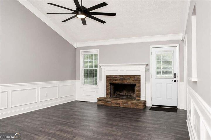 Property Photo: 114 Waterbury Lane GA 30517