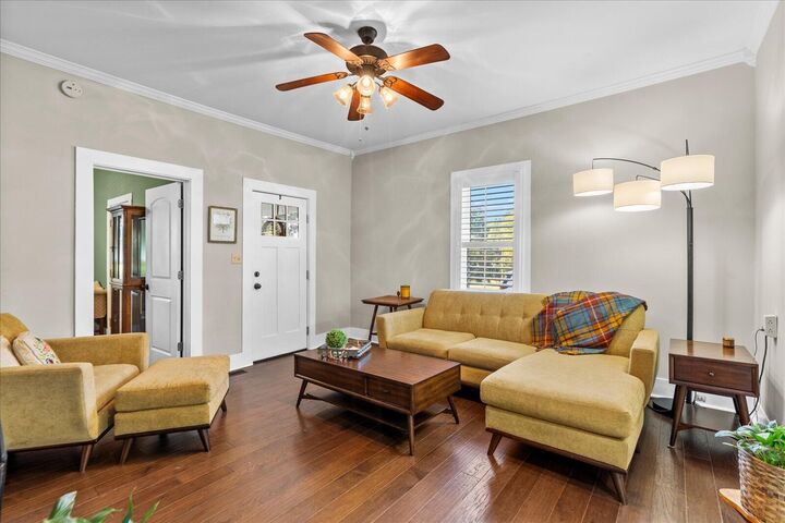 Property Photo:  318 Locust Avenue  TN 37380 