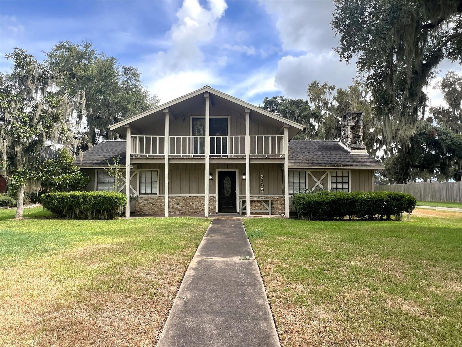 Property Photo: 2109 Riverside Drive TX 77486