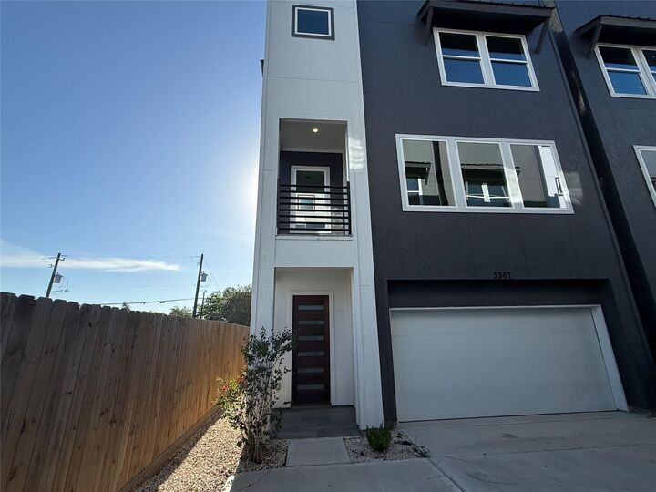 Property Photo:  3367 Yellowstone Boulevard  TX 77021 