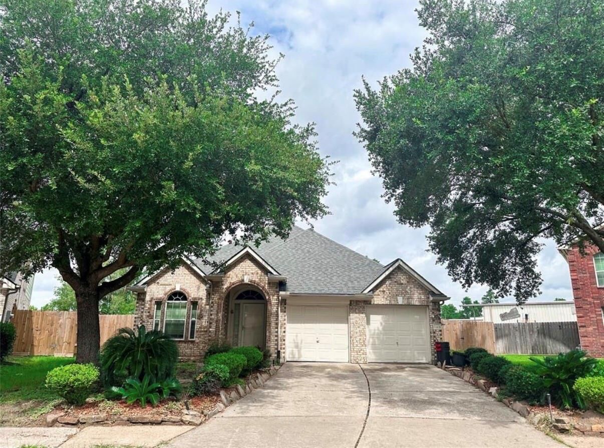 Property Photo:  11815 Champions Grove Lane Lane  TX 77066 